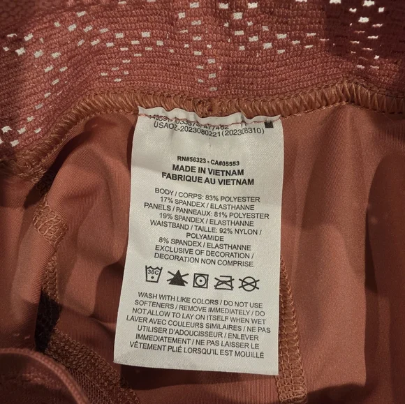 Nike Women's Rust Bike Shorts with White Swoosh - Picture 6 of 7